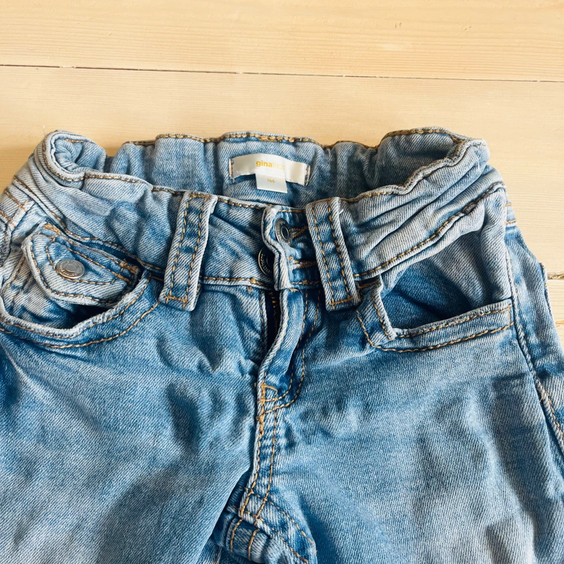 Ljusblå bootcut jeans från Gina Tricot 146  - 2