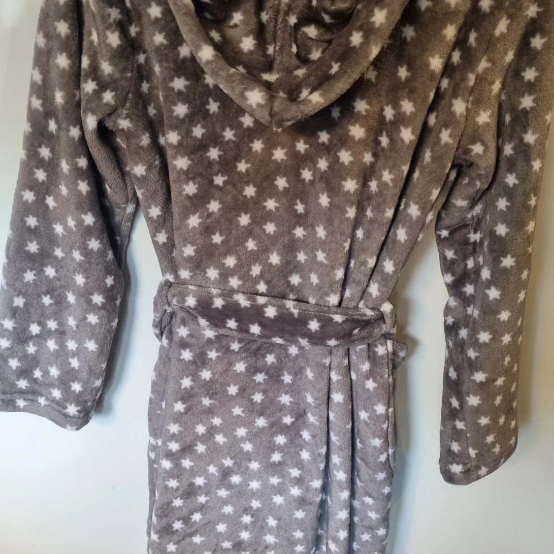 Grå morgonrock med stjärnor från Hemtex - 1