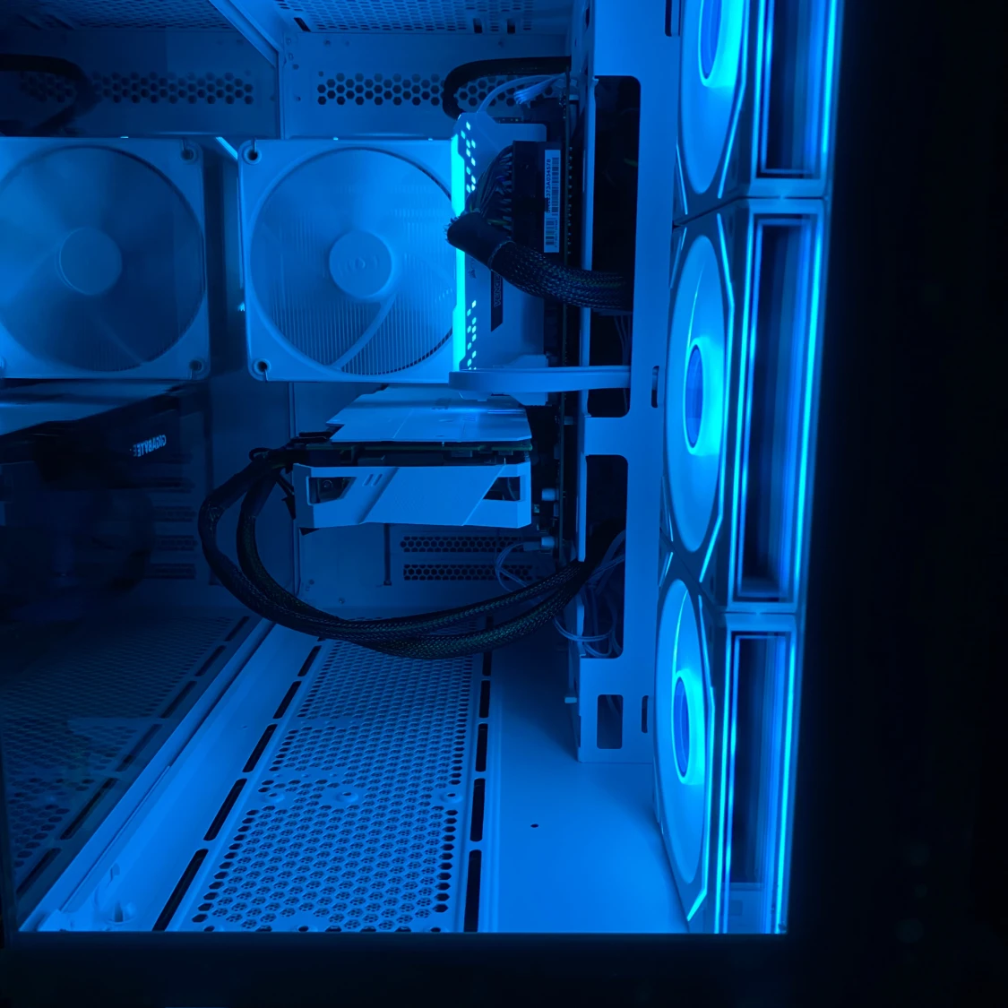 Gamingdator RTX 2070 | i5-11600KF - 2