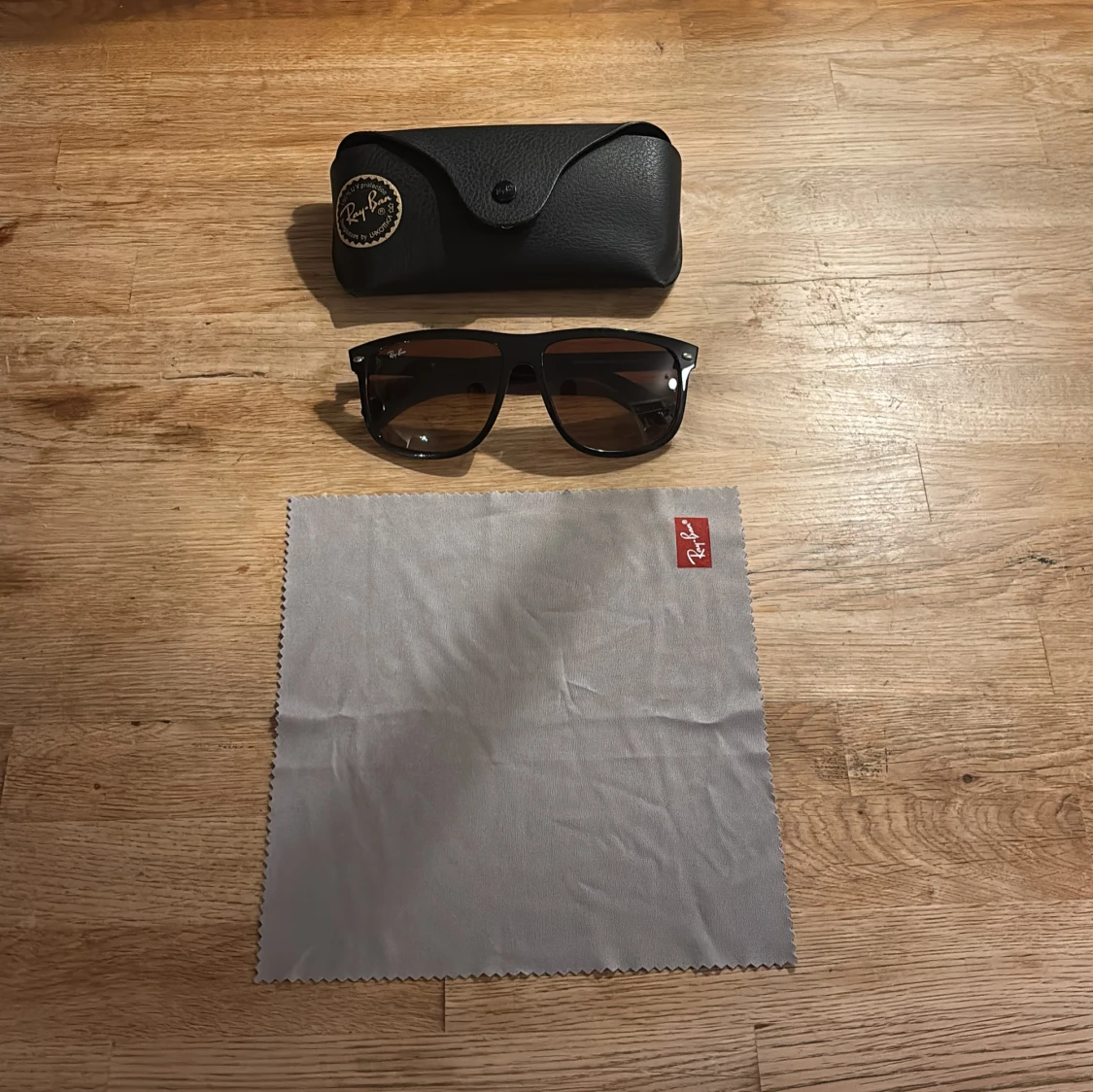 Svarta Ray-Ban Wayfarer solglasögon - 1