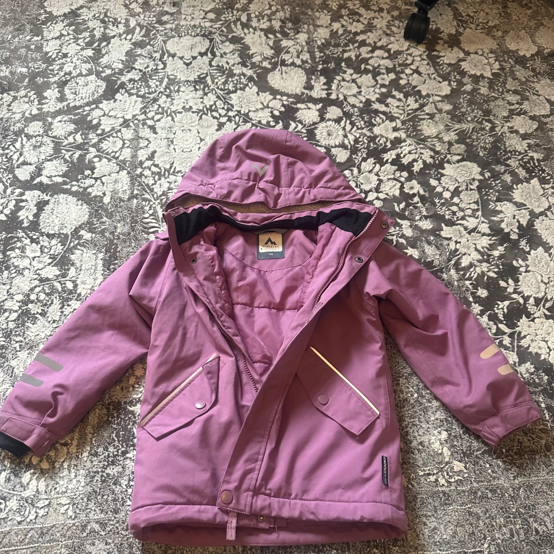 Lila vinterjacka från McKINLEY med huva - 2
