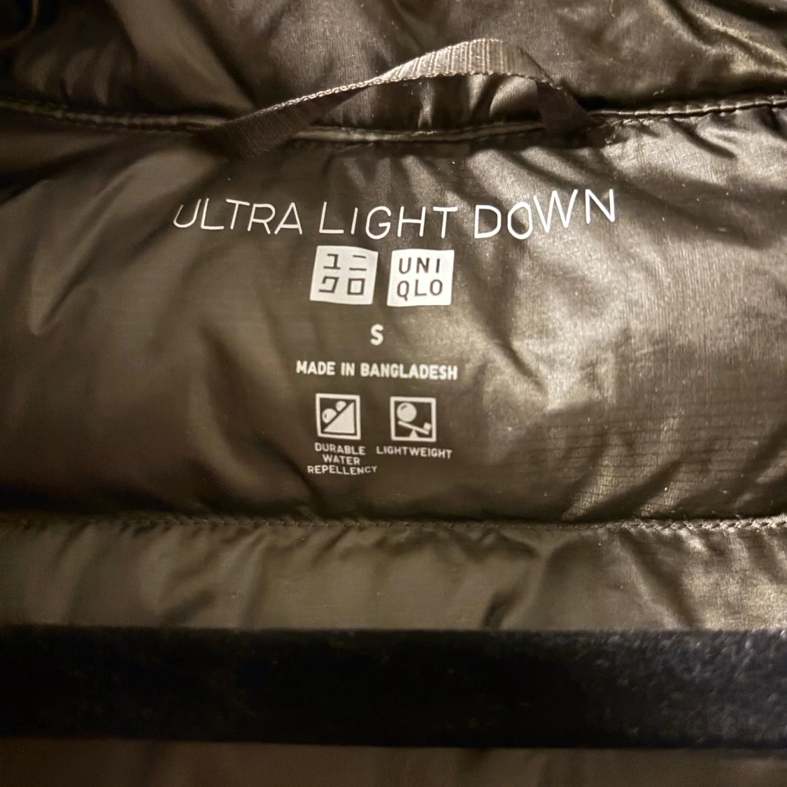 Olivgrön dunväst från Uniqlo S - 2