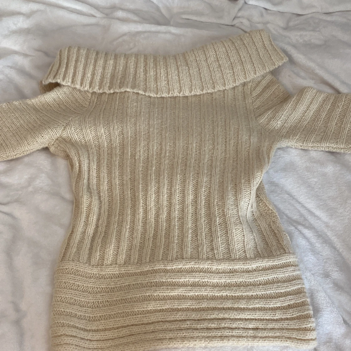 Beige stickad kofta från Vero Moda - 3