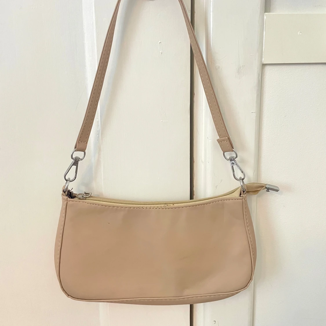 Beige axelväska  - 1