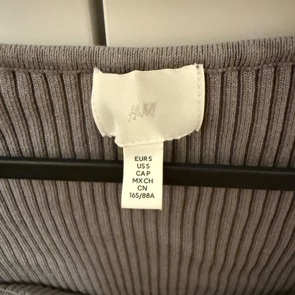 Ribbad grå långärmad topp H&M - 2