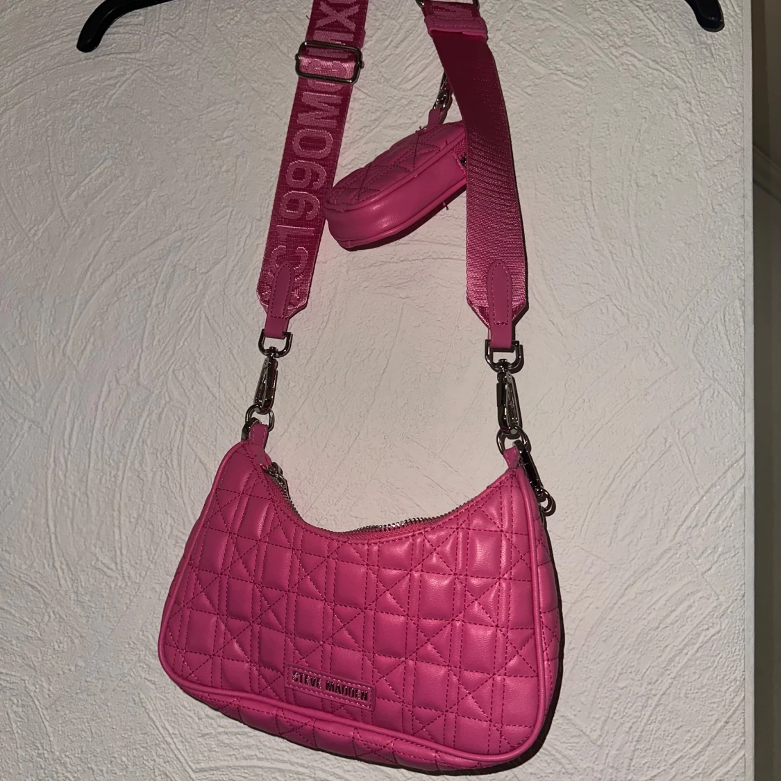 Rosa quiltad axelväska Steve Madden - 2