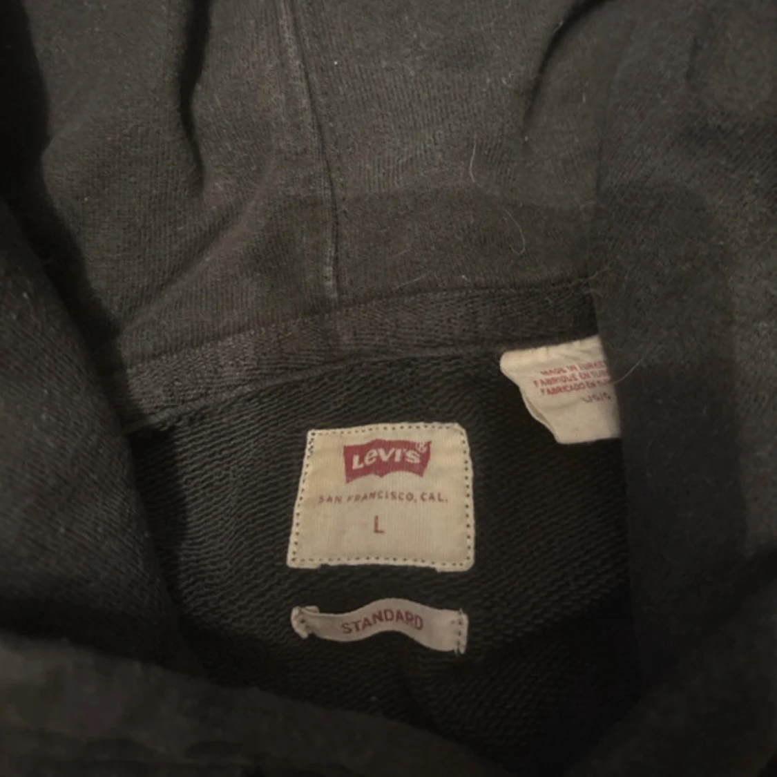 Svart hoodie från Levi's med logga - 2