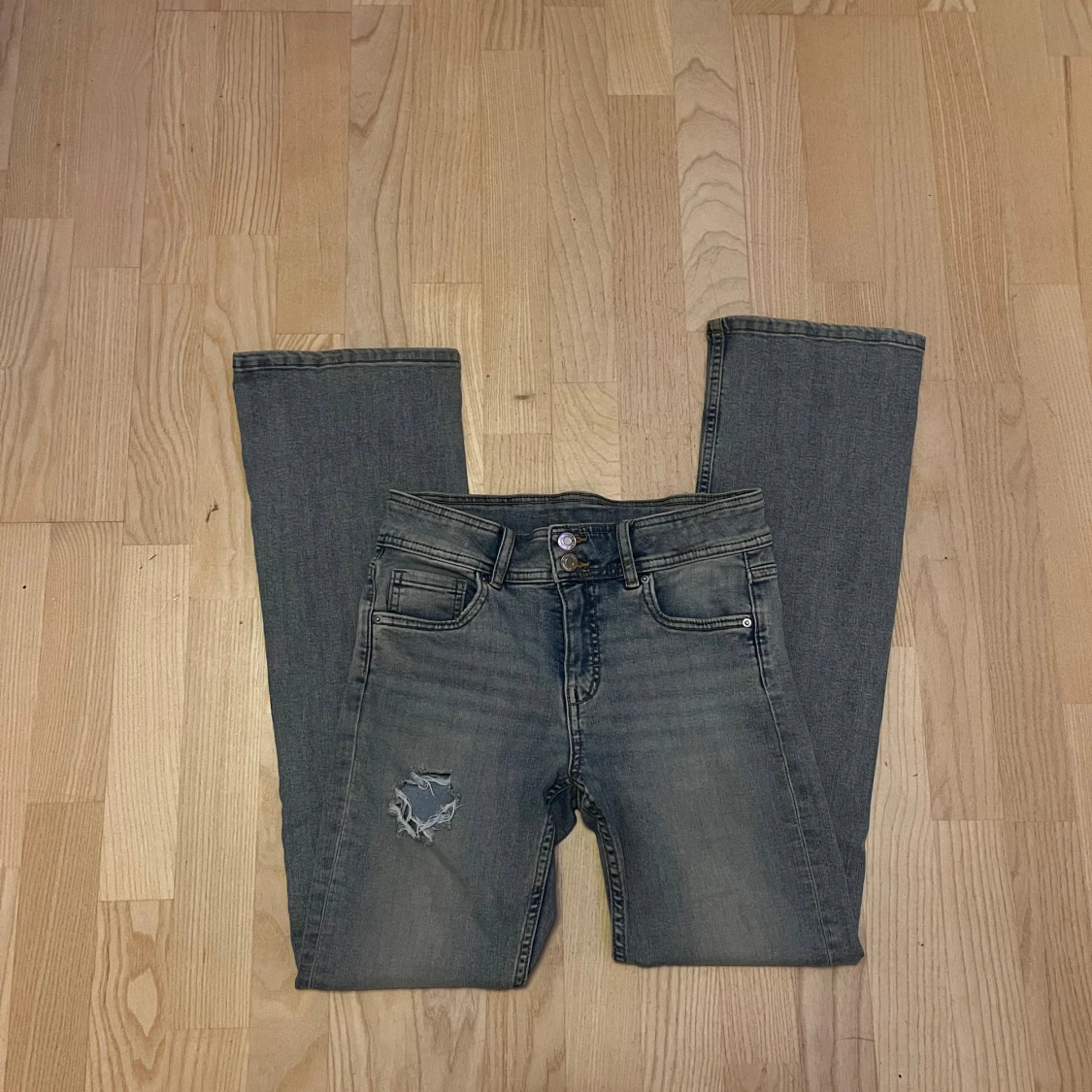 Blå bootcut jeans från Kappahl - 4