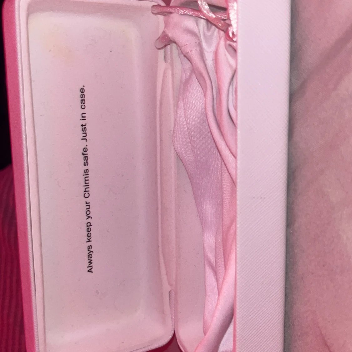 Chimi solglasögon  etui - 2