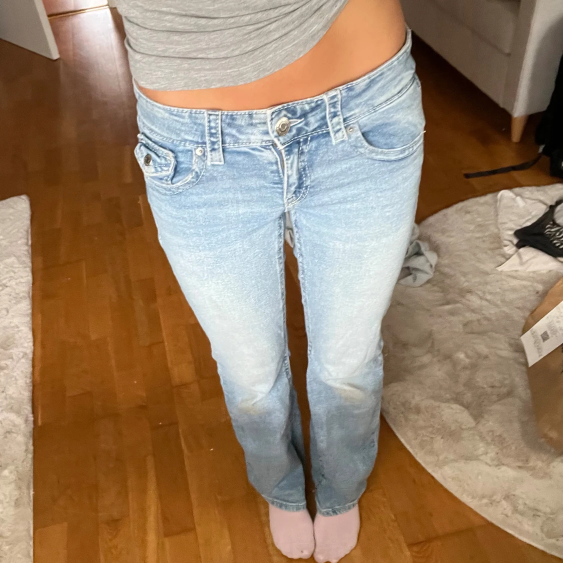 Ljusblå bootcut jeans låg midja - 3