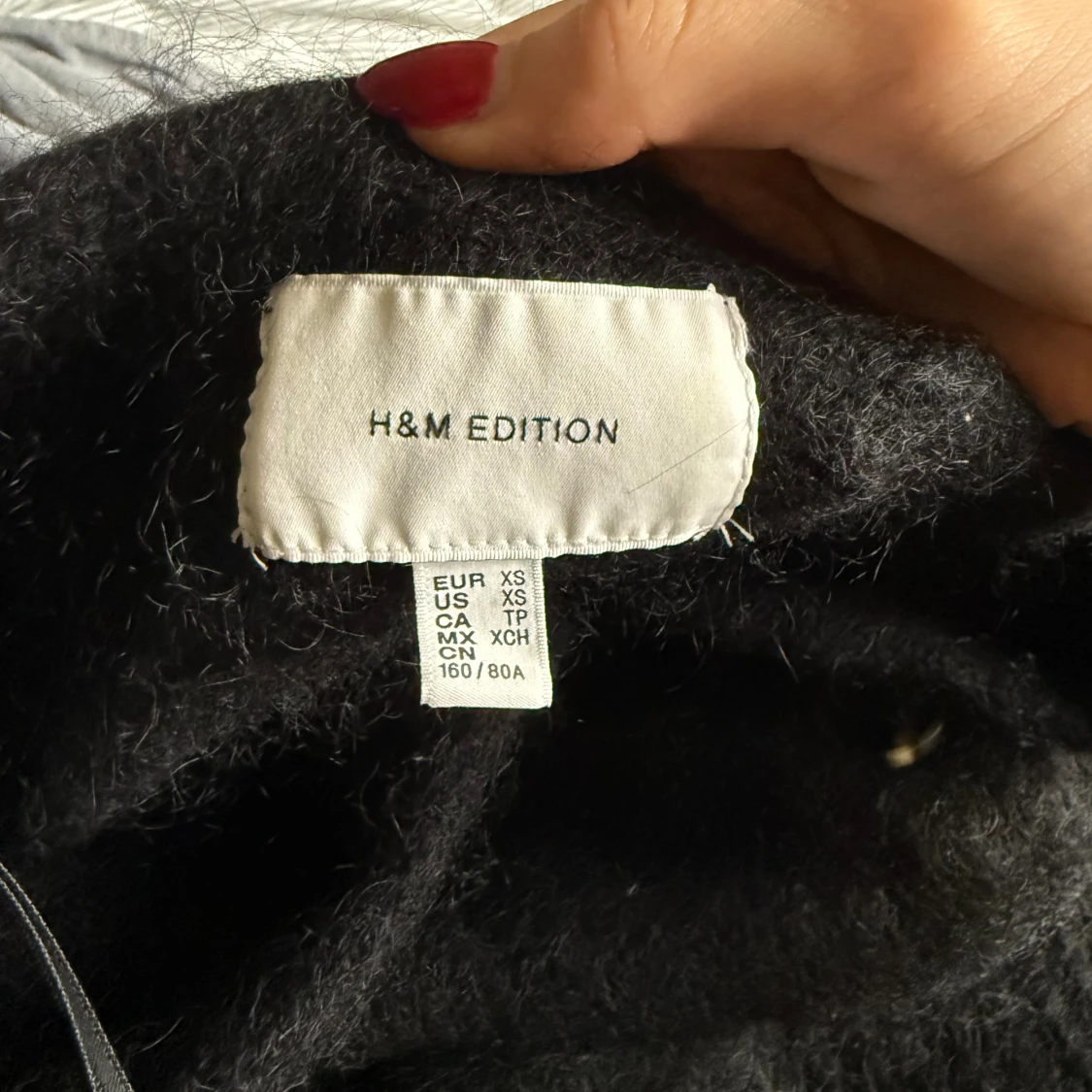 Svart mohairkofta från H&M  - 1