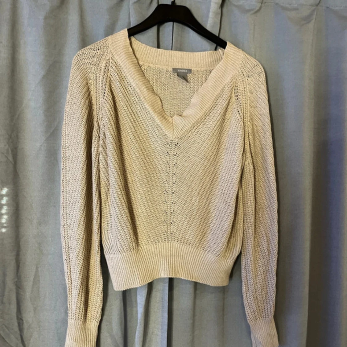 Beige stickad tröja från Lindex