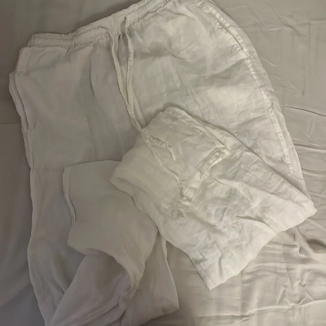 Vita linnebyxor från Chelsea Girls