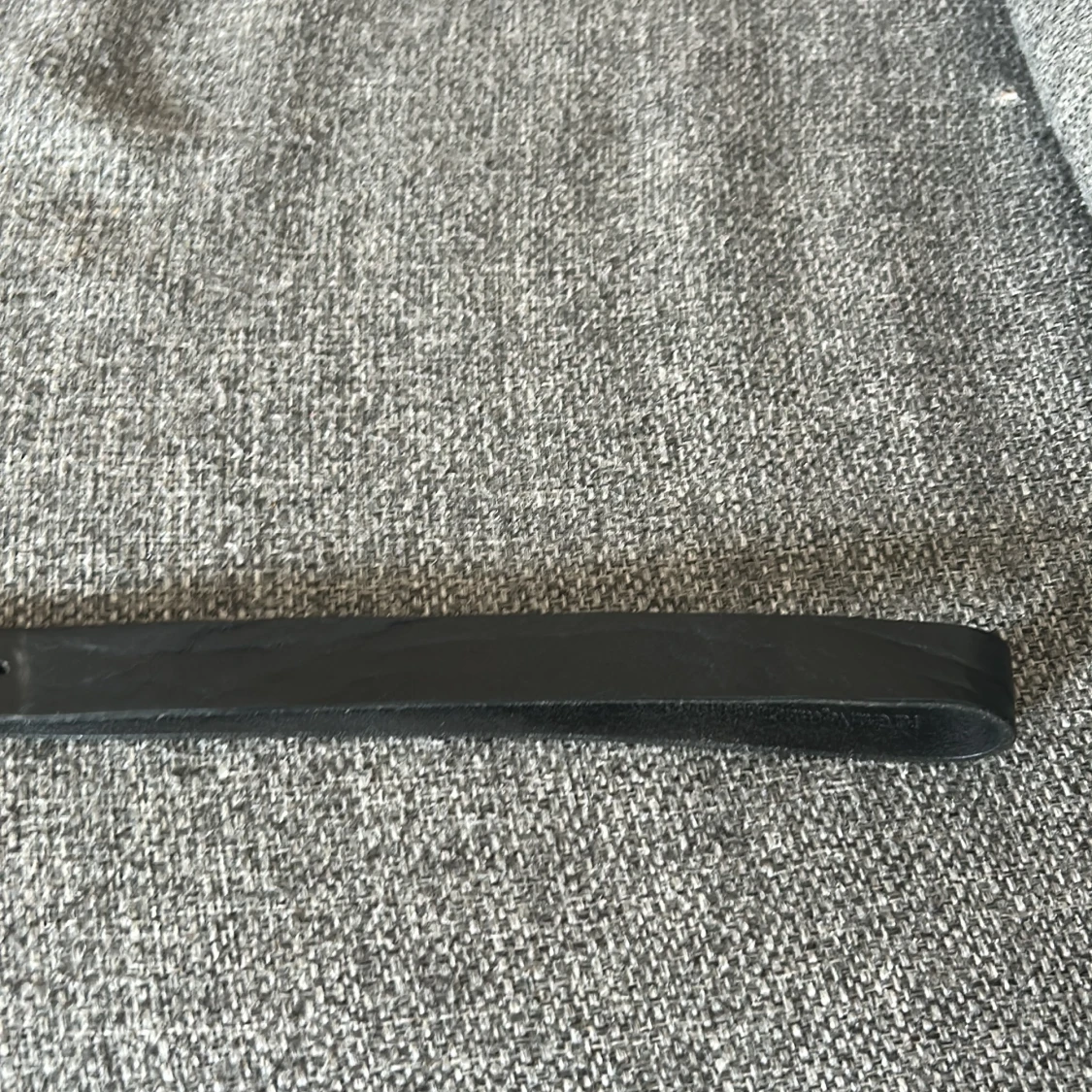 Svart klassiskt skärp i skinn - 1