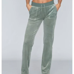 Juicy couture byxor - Bra skick. Använd fåtal gånger 