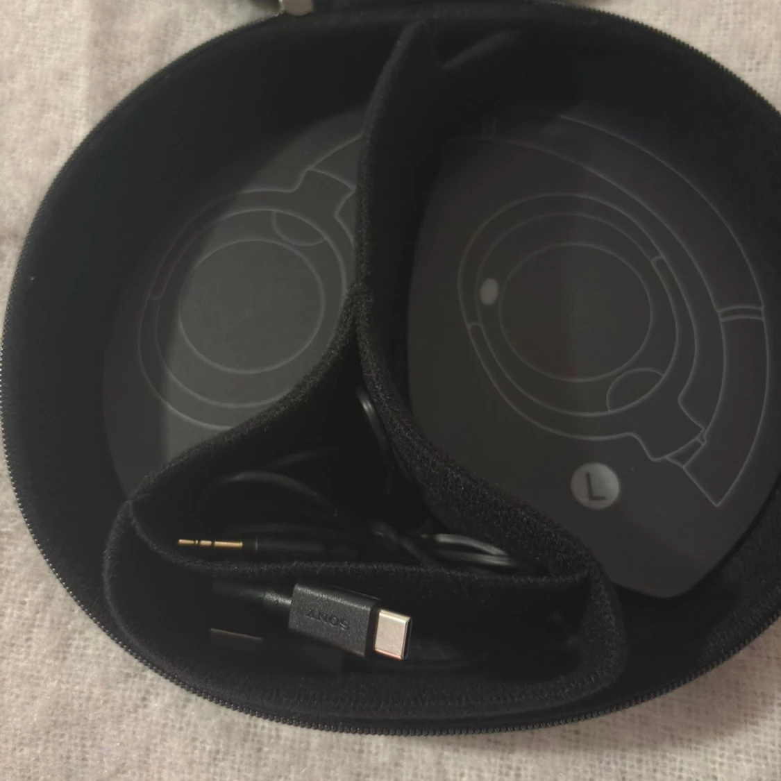 Noise cancelling SONY-hörlurar - 3