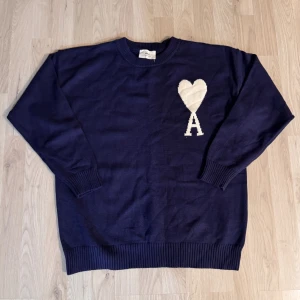 Ami Paris navy sweater - Size M, good quality, condition perfect. Sellinh it because it cant fit me