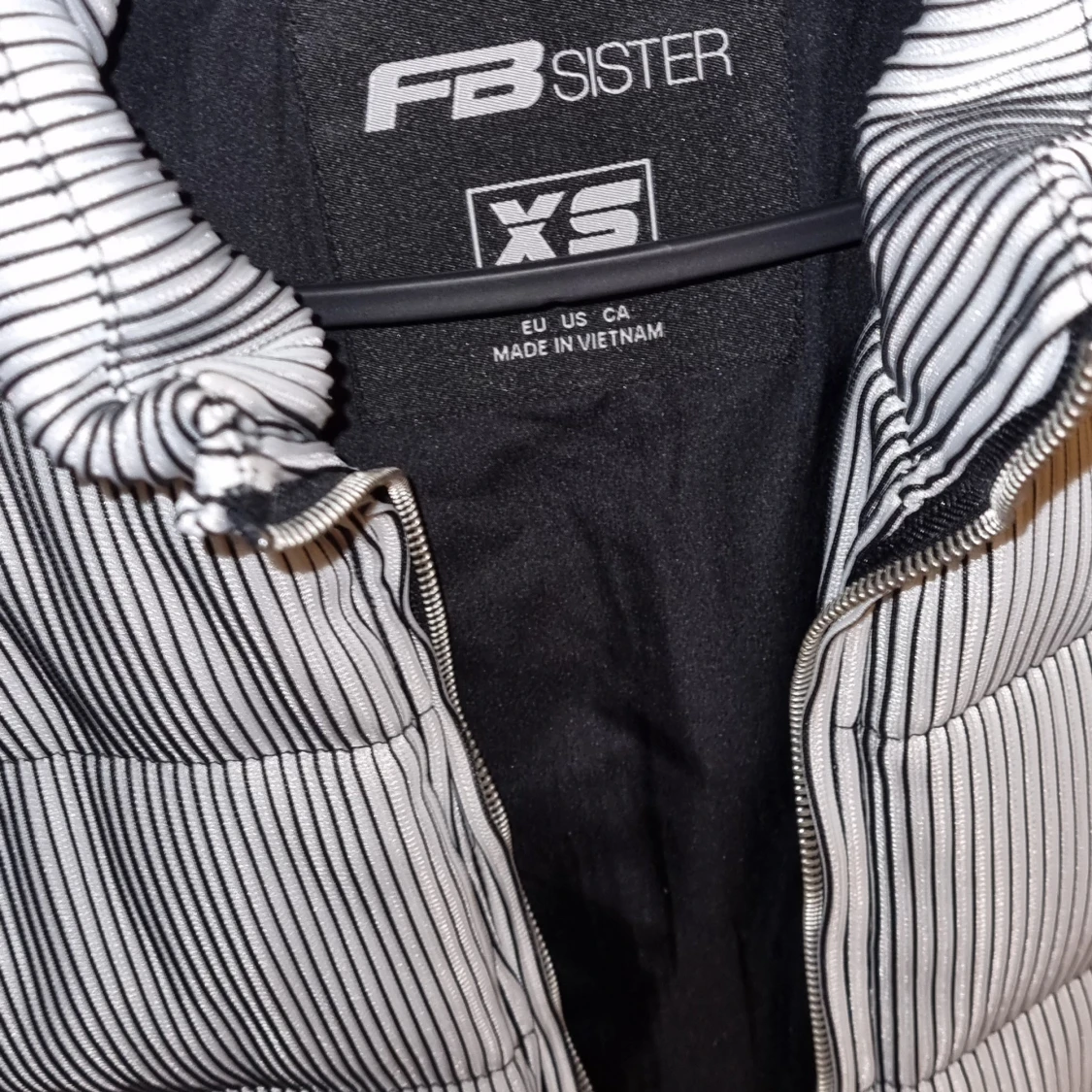 Randig pufferjacka från FB Sister XS - 2