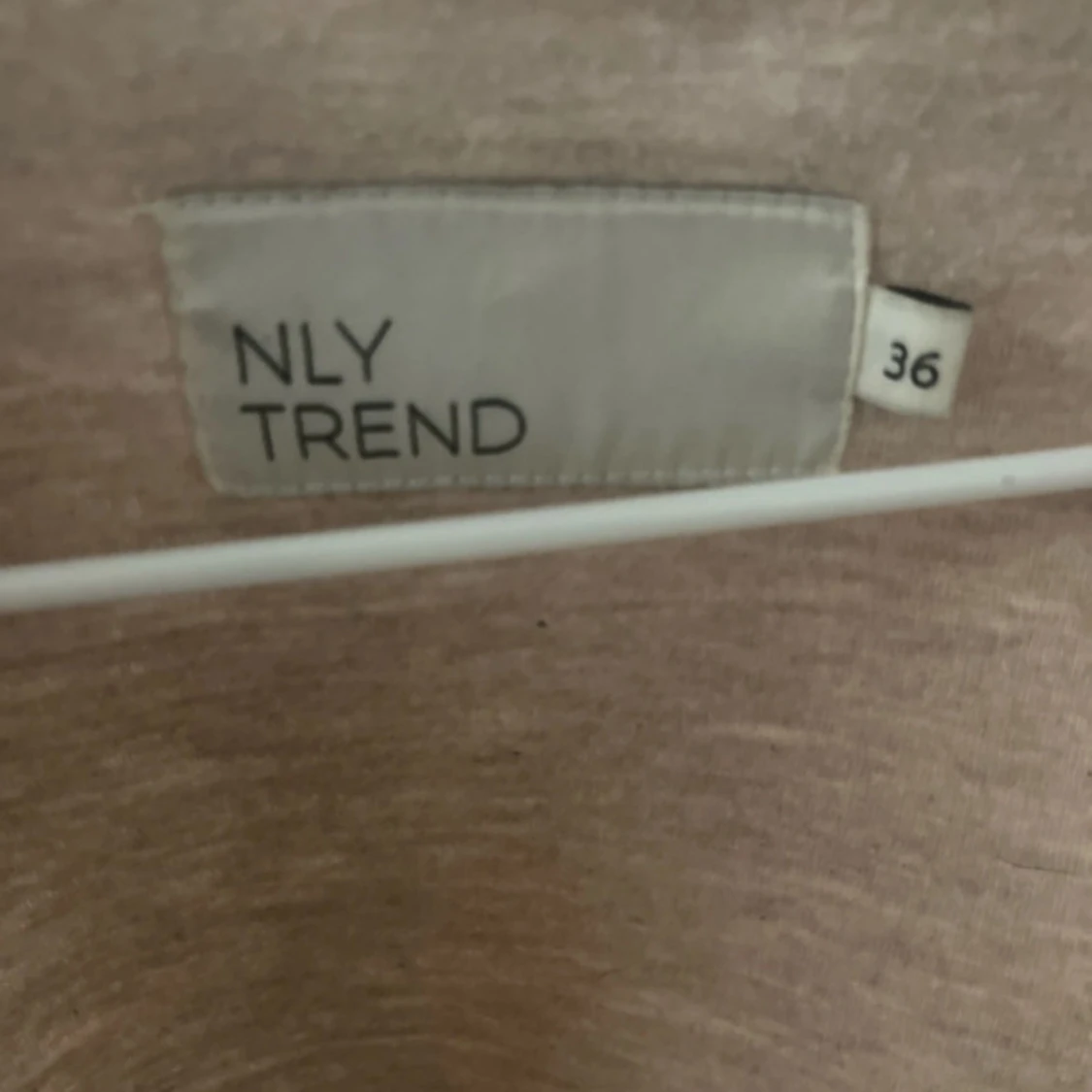 Beige overshirt från NLY Trend - 2