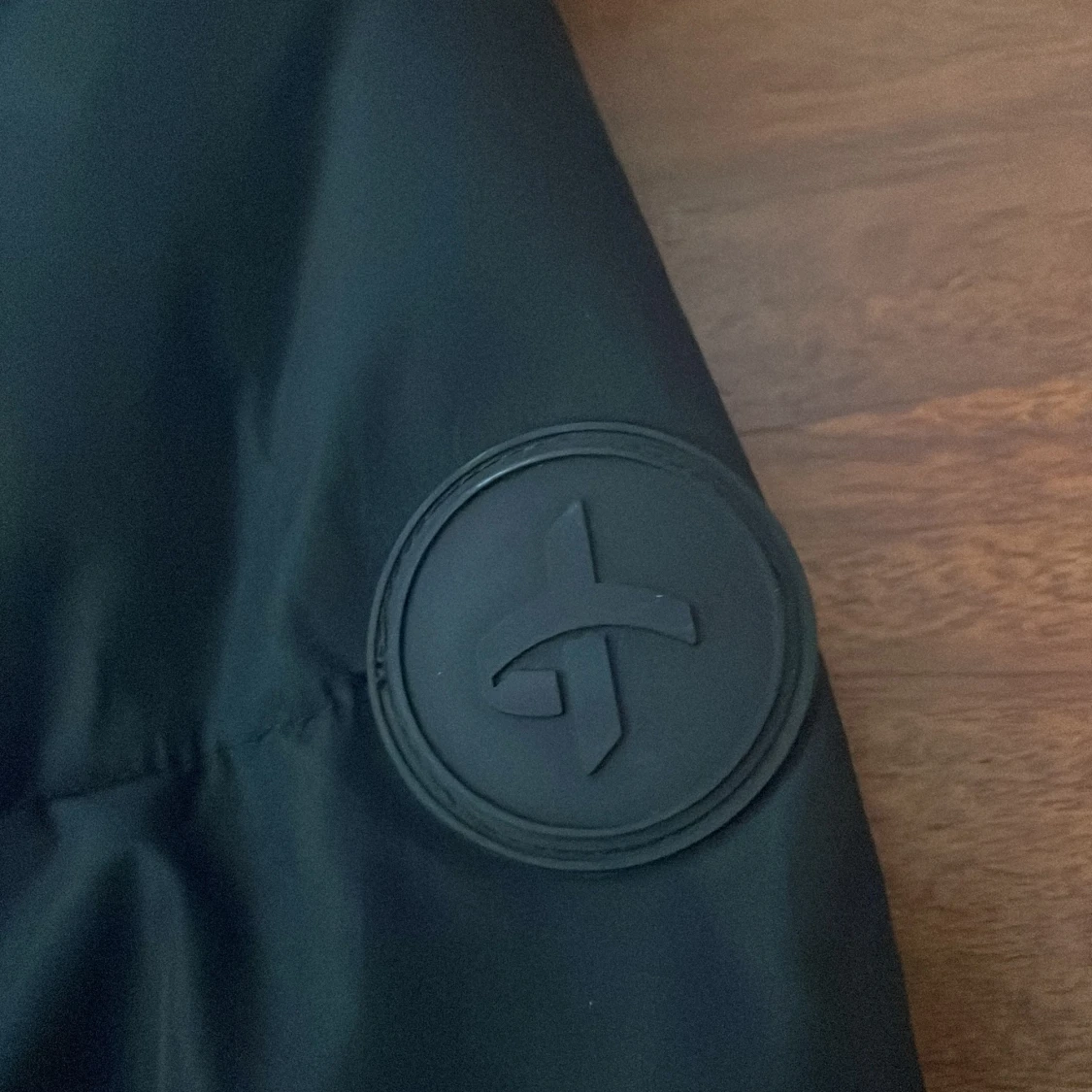 Svart pufferjacka från Cross Sportswear - 2