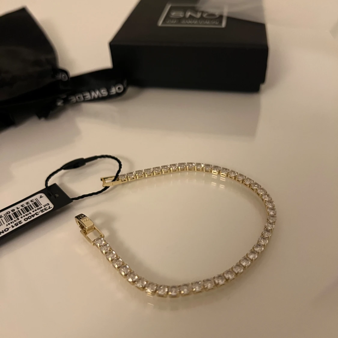 Guldigt armband från SNÖ of Sweden - 3