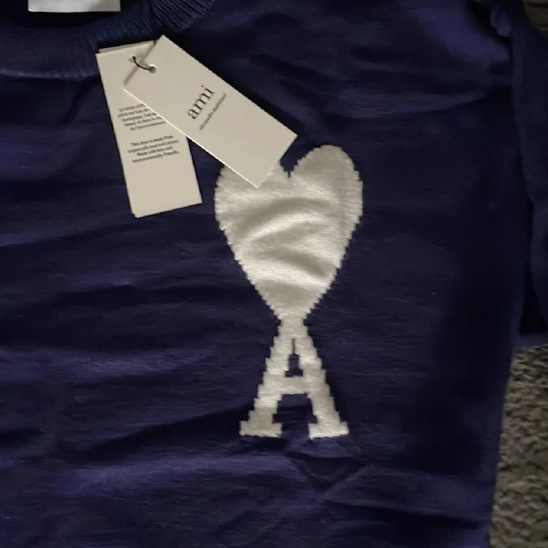 Mörkblå stickad tröja från Ami Paris - 1