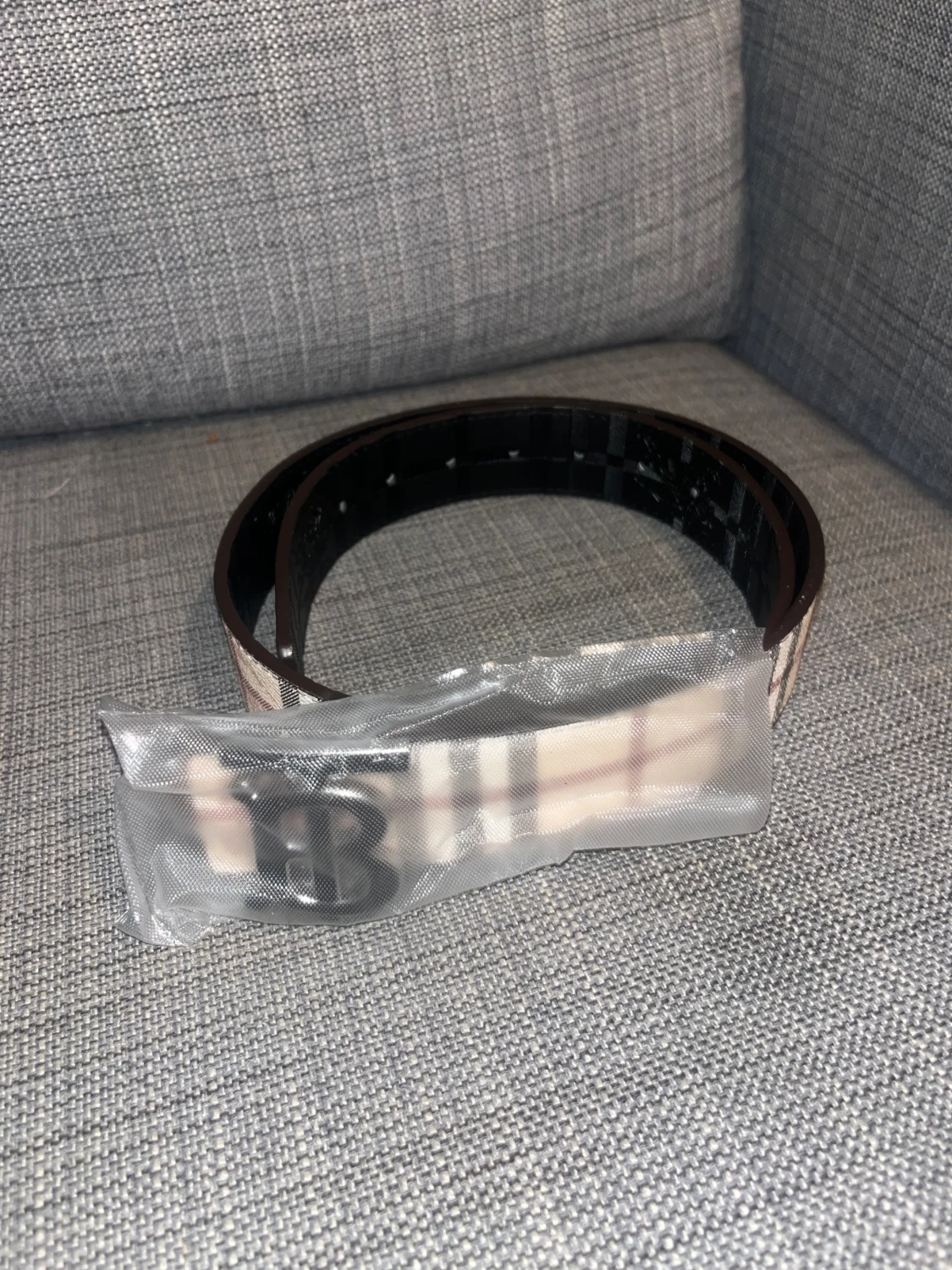 Burberry bälte med rutig design