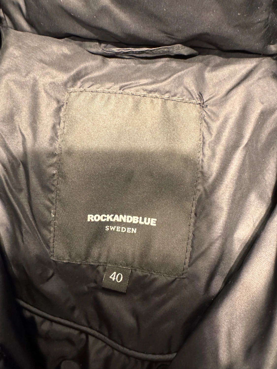 Svart dunjacka Rockandblue med fuskpäls - 2