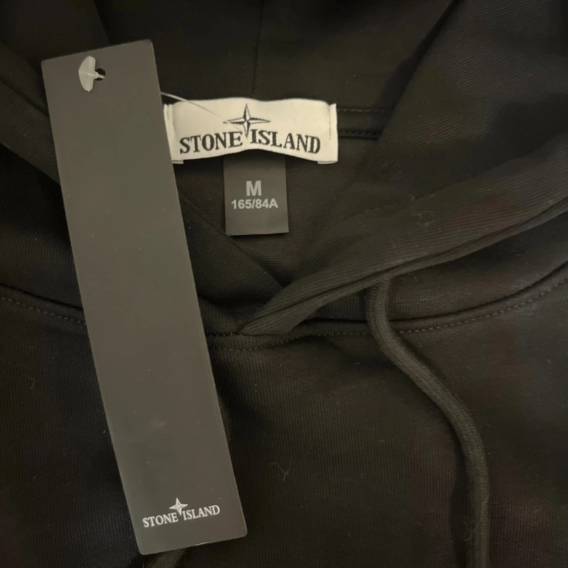 Svart hoodie från Stone Island M - 2