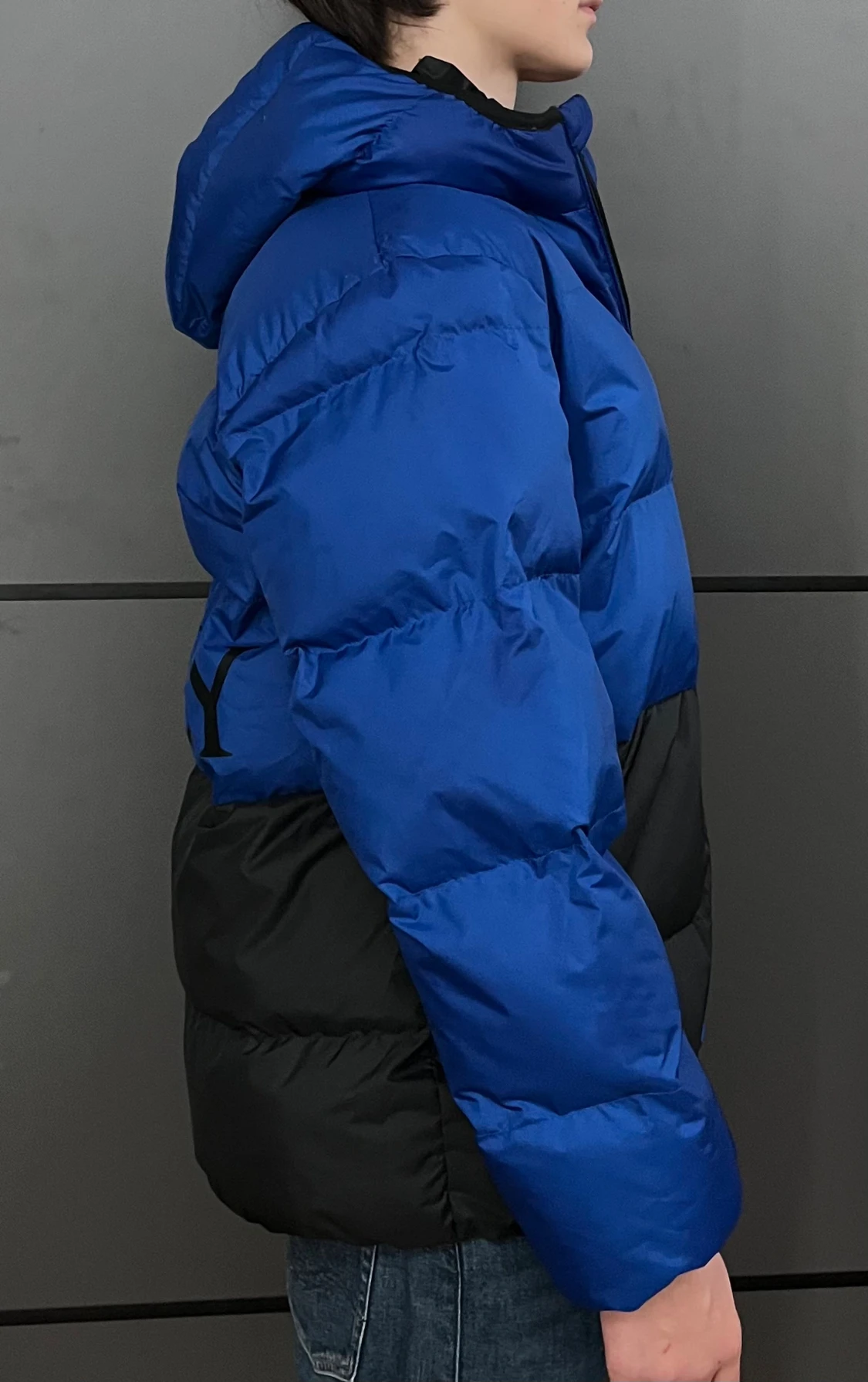 Blå och svart pufferjacka från Replay - 2