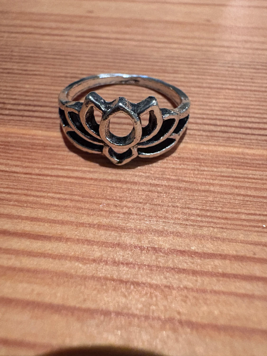Lotusring i silverfärgad metall - 1