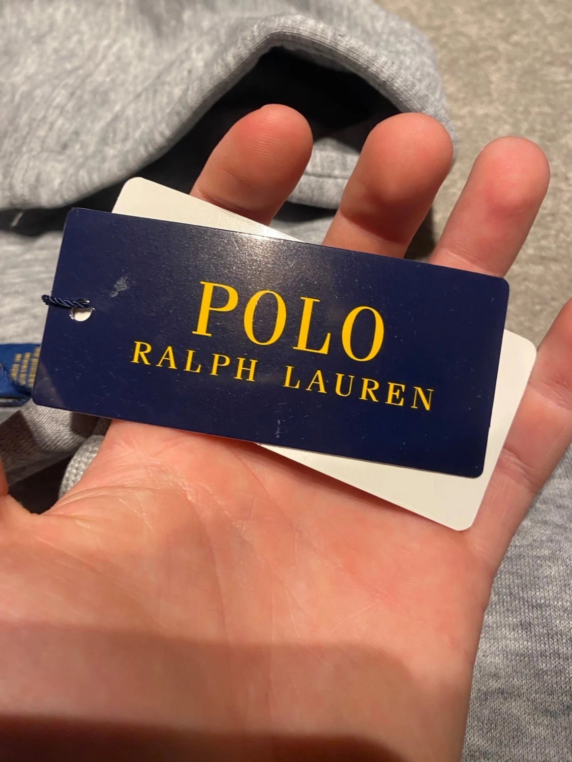 Grå hoodie från Polo Ralph Lauren - 2