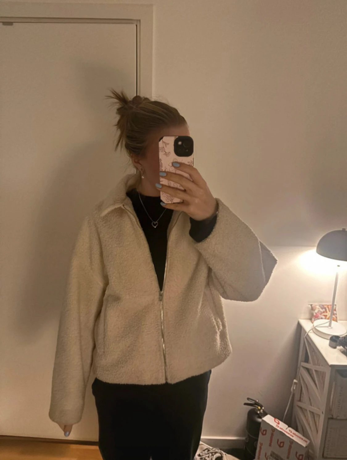 Beige teddyjacka med dragkedja