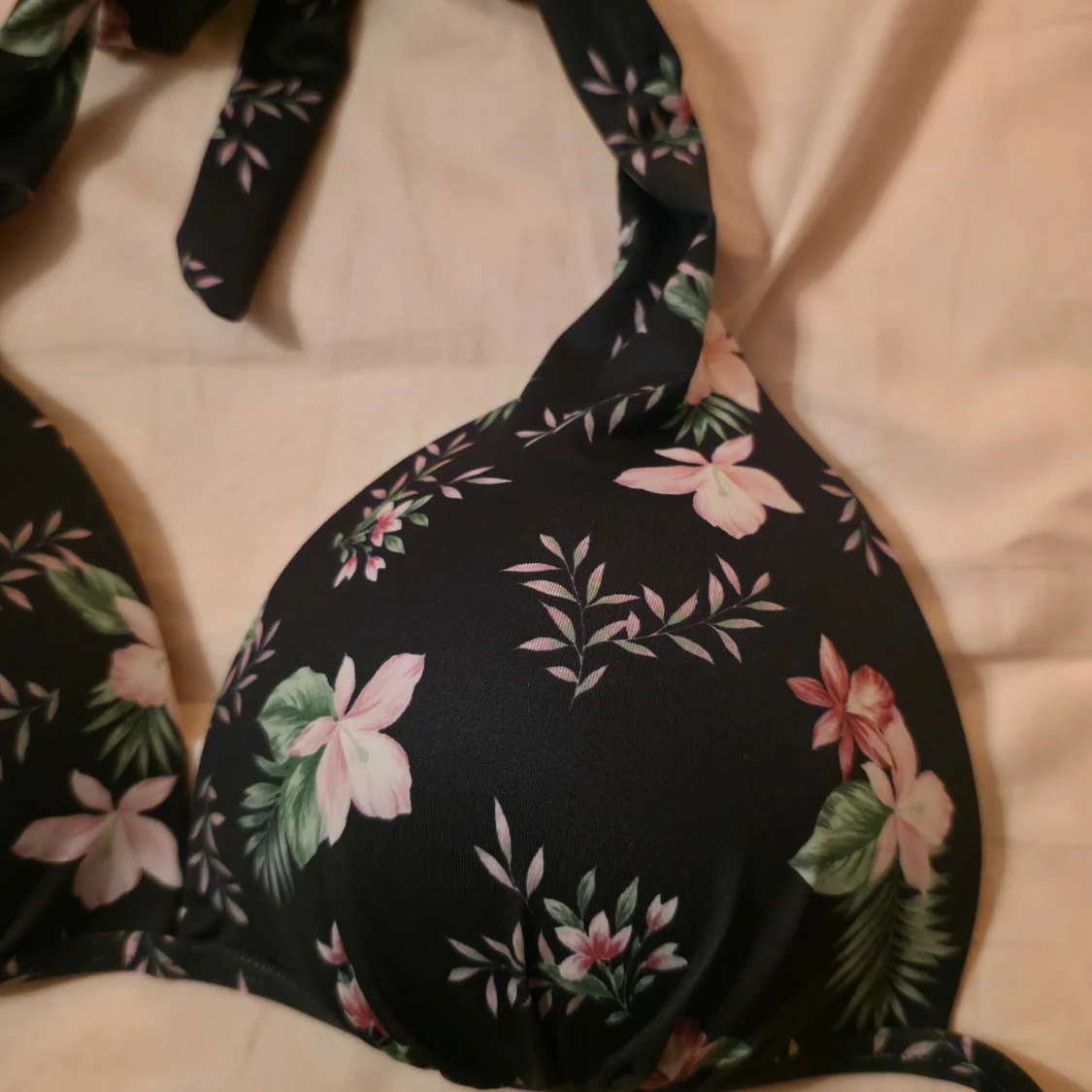 Svart blommig bikini från Marine Classics - 2