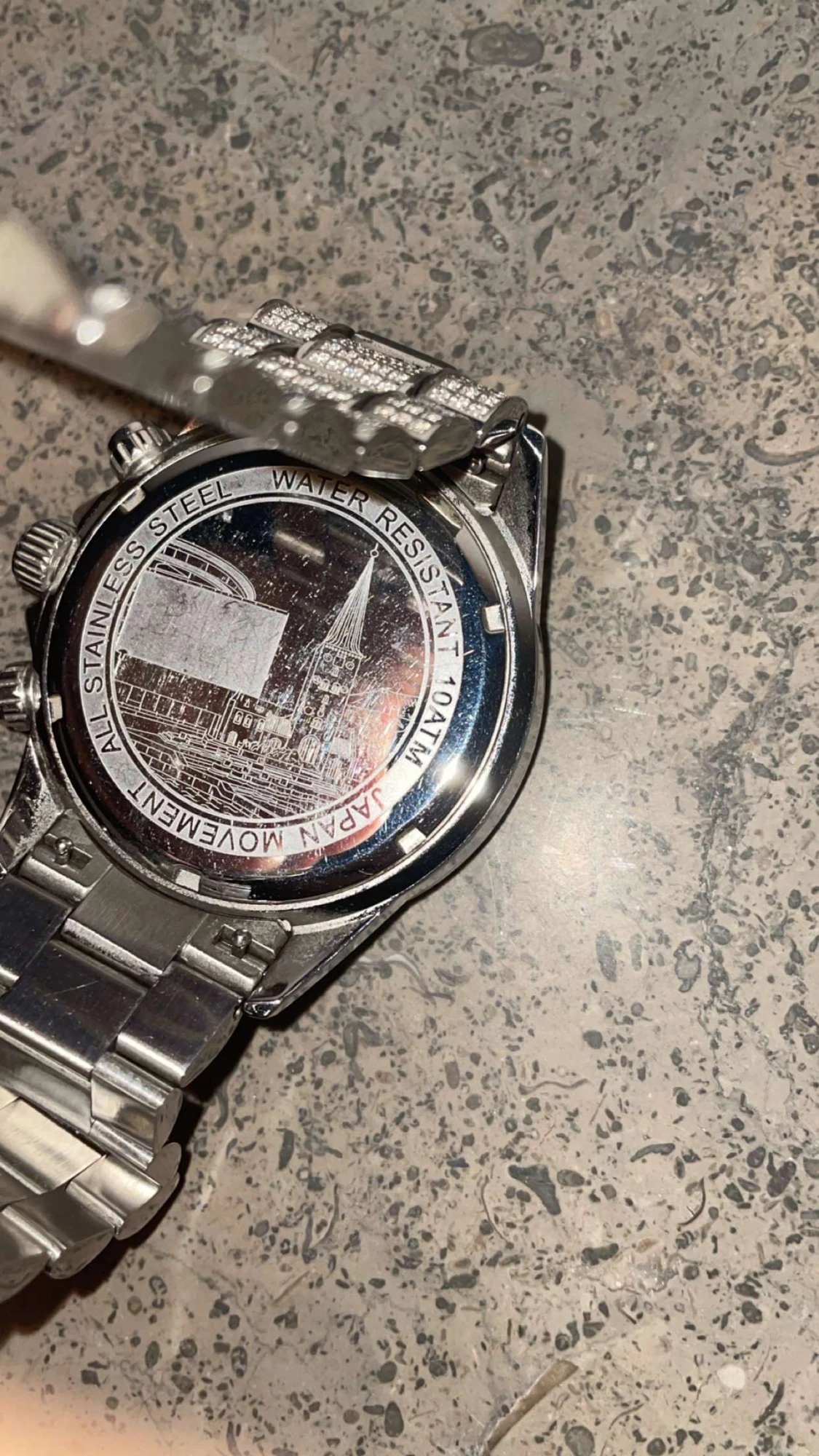 Dissing silverfärgad klocka med stenar - 2