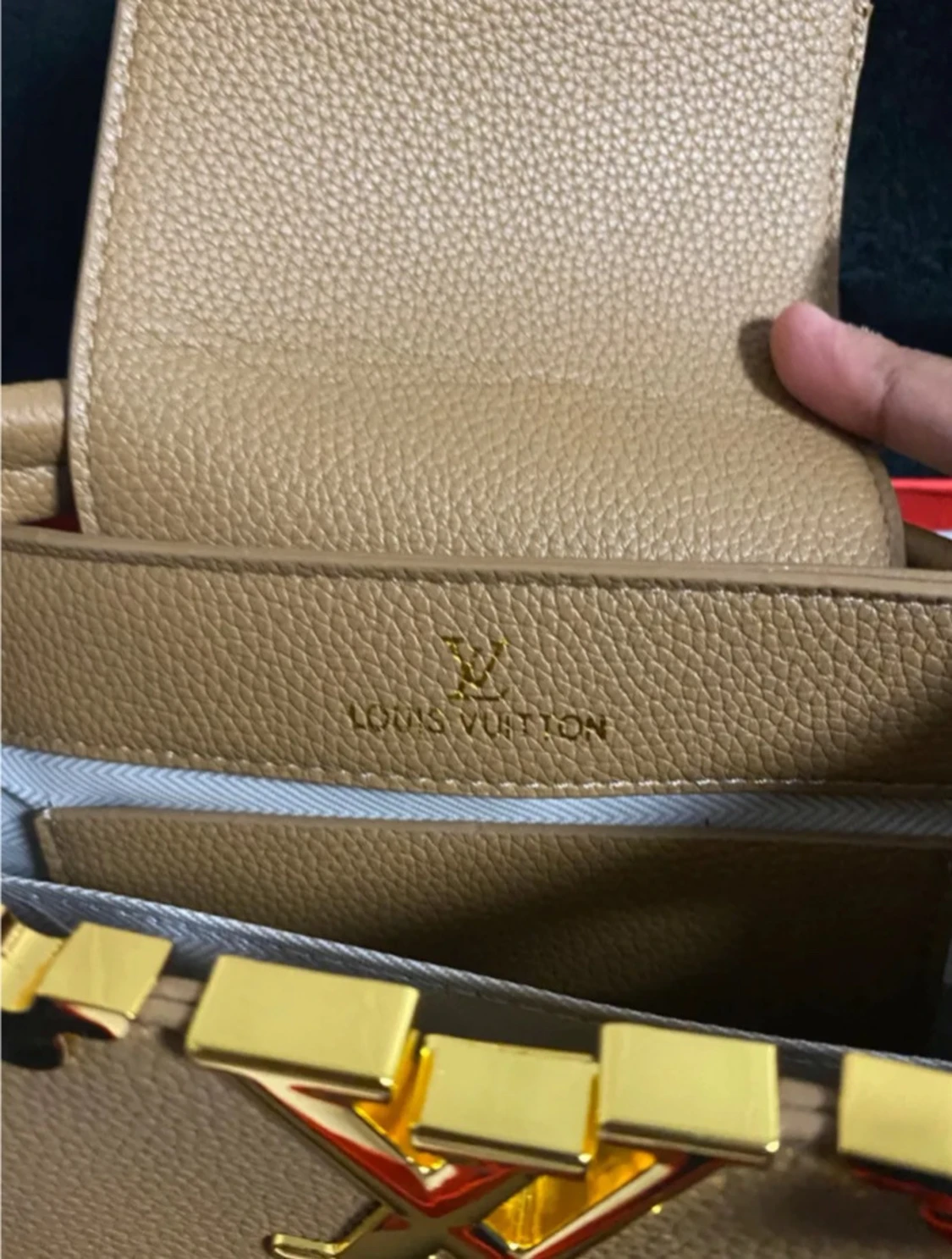 Beige handväska från Louis Vuitton - 2