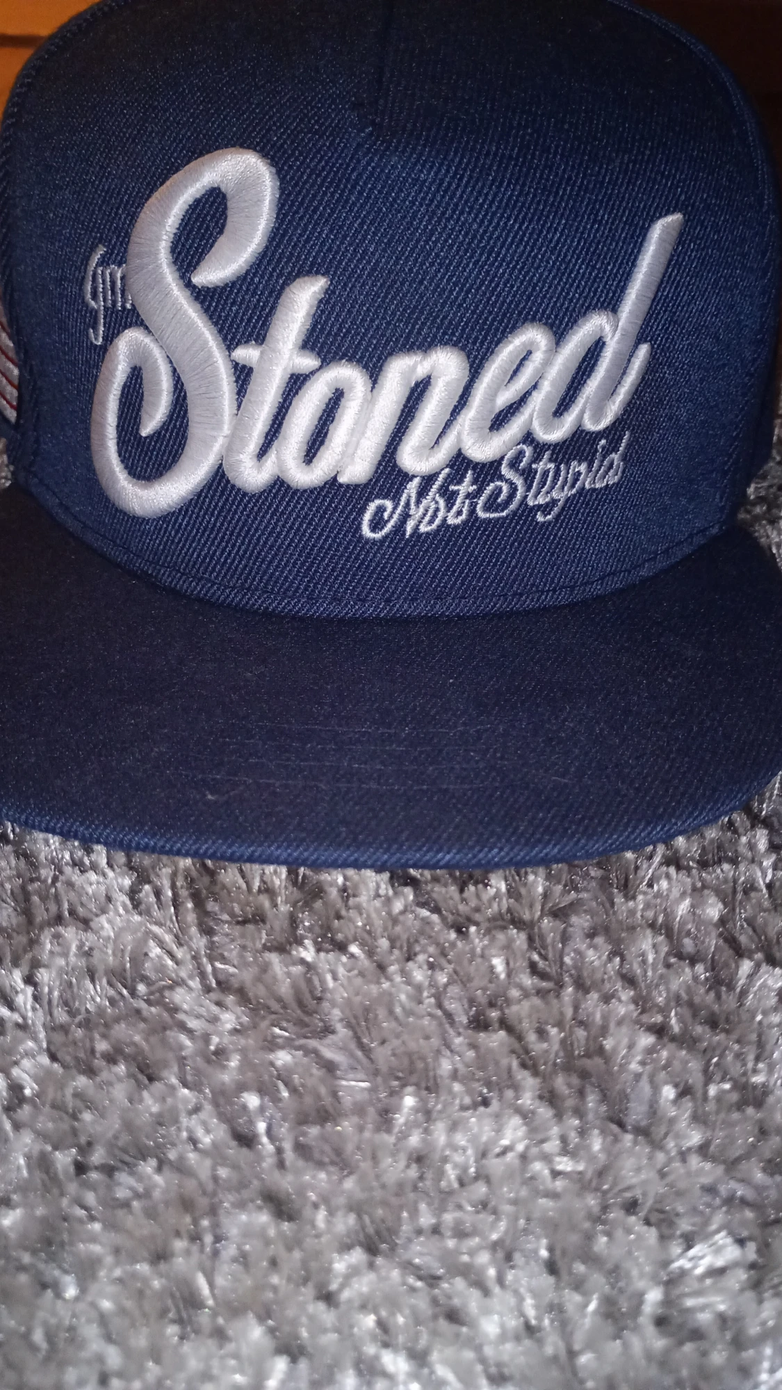 "Im Stoned Not Stupid" Keps