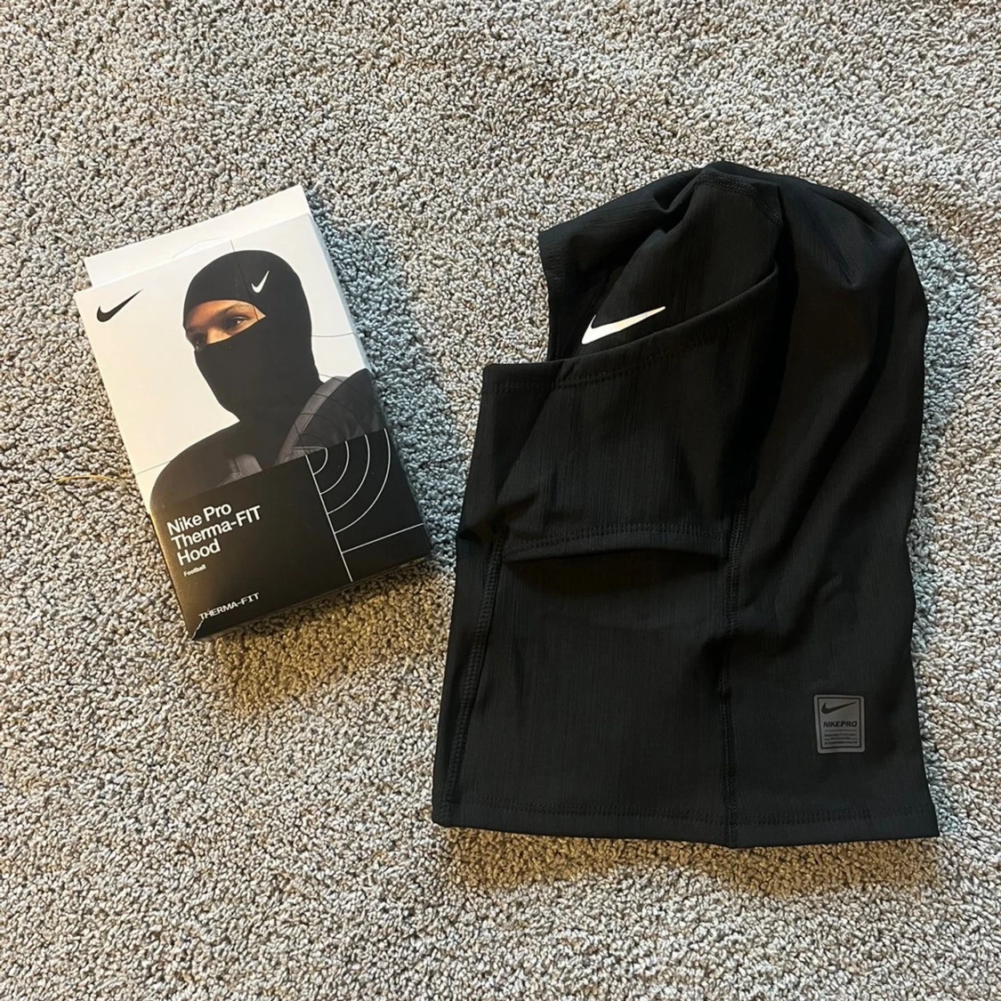 Nike Ski-mask