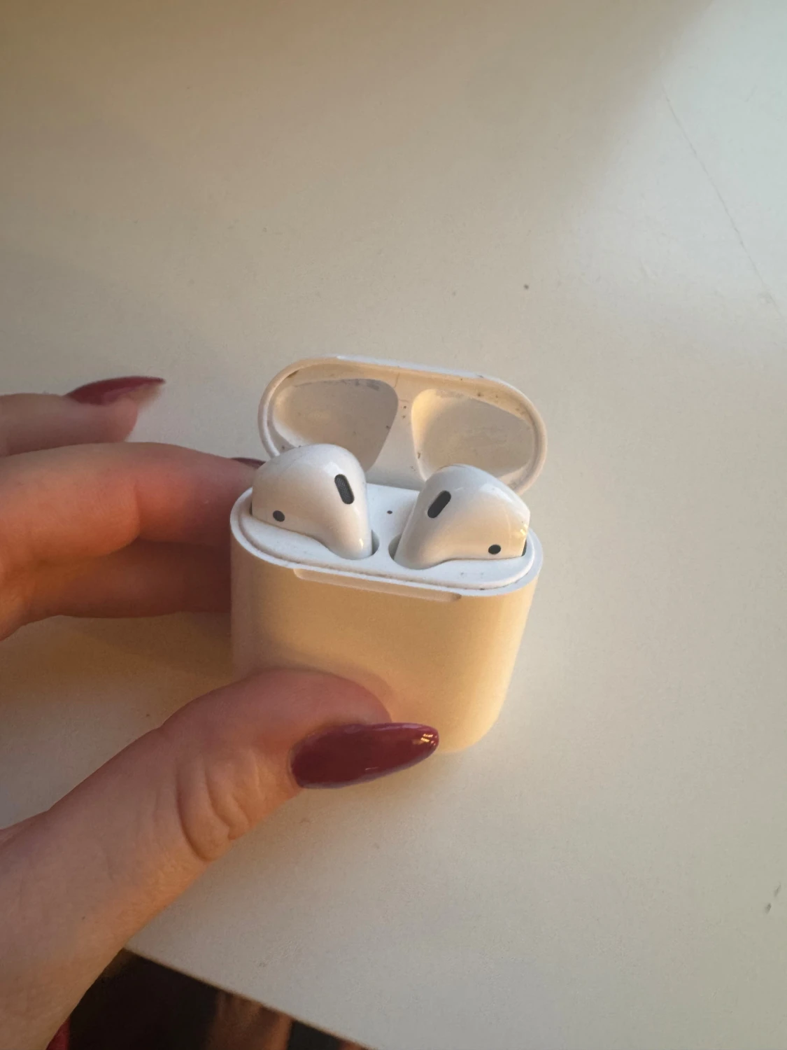 Apple AirPods 2 - 1