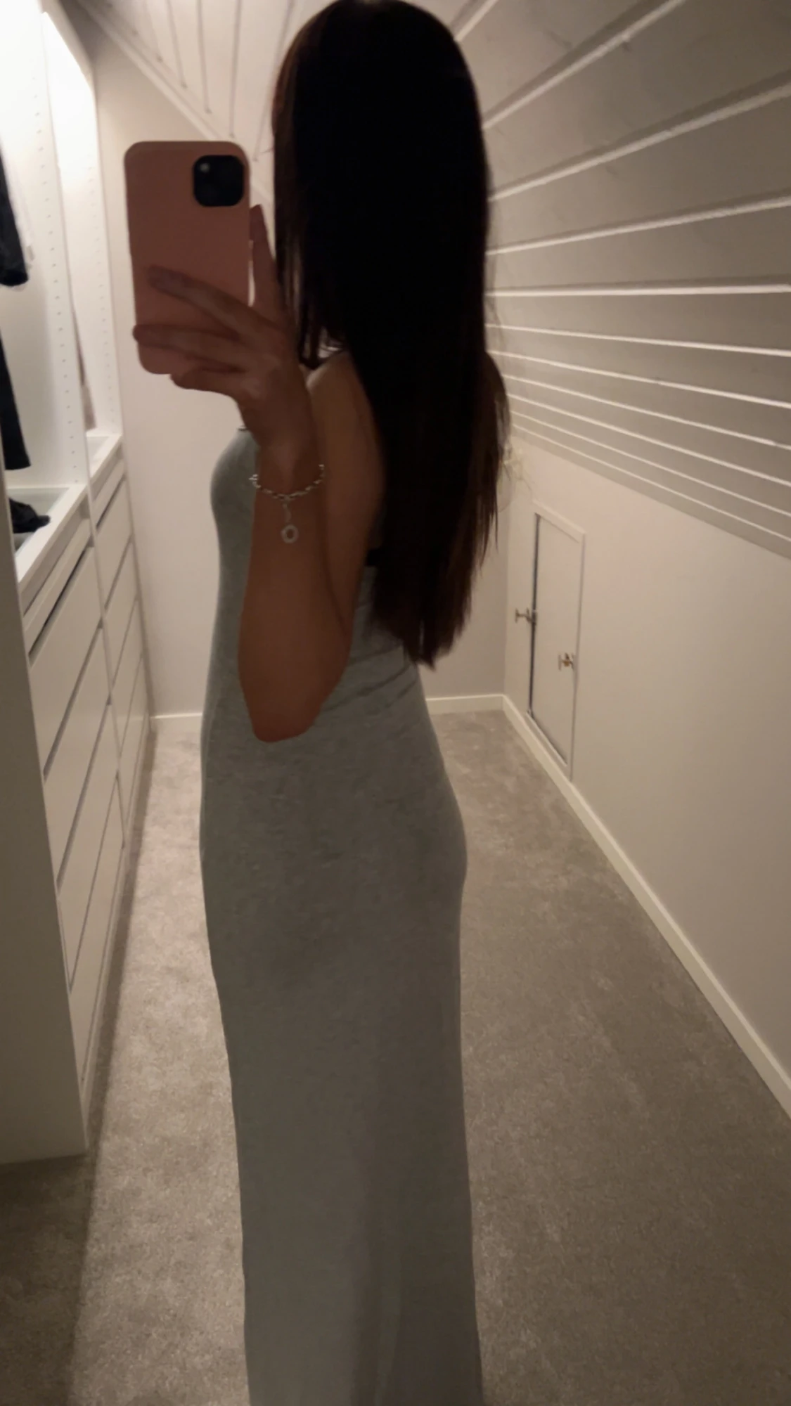 Grå superfin klänning - 1