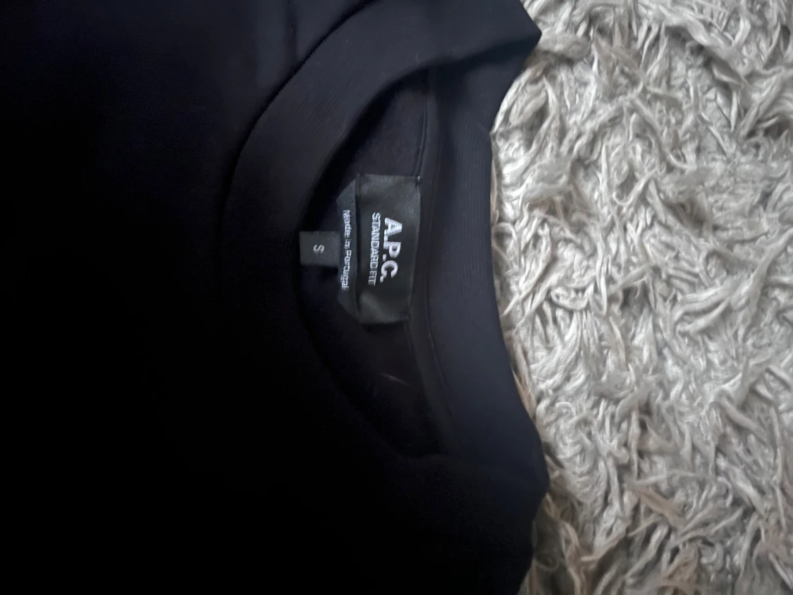 Svart sweatshirt från A.P.C. - 2