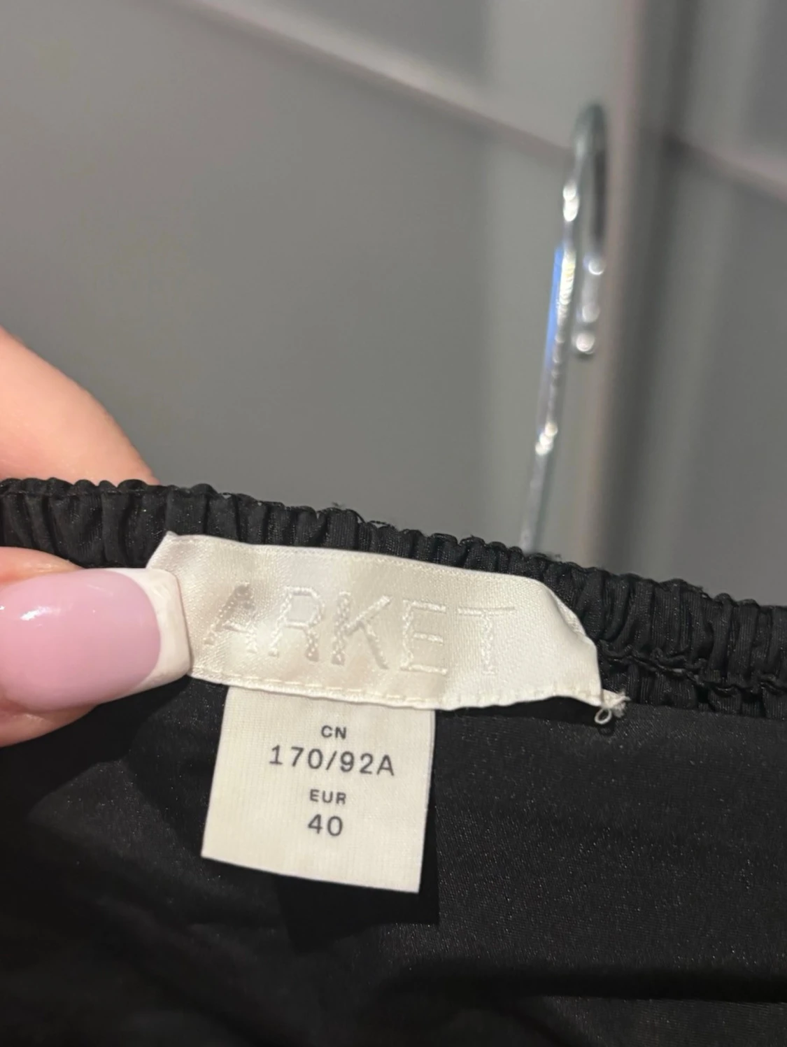 Svart bandeau tubtopp från ARKET - 1