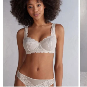 Intimissimi bh - Superfin intimissimk bh som aldrig är använd! Storlek: 75B💓Nypris: 519kr💞