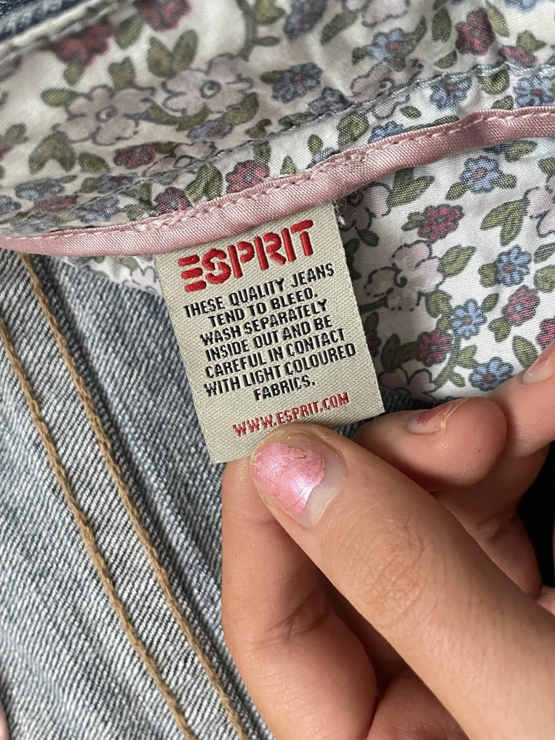 Blå bootcut jeans med broderade fickor - 6