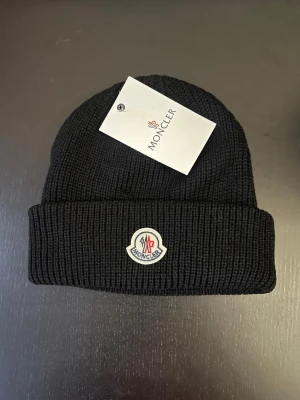 Svart mössa - Bra mössa för en kall vinter