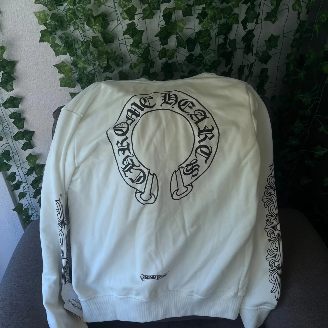 Vit hoodie från Chrome Hearts - 2