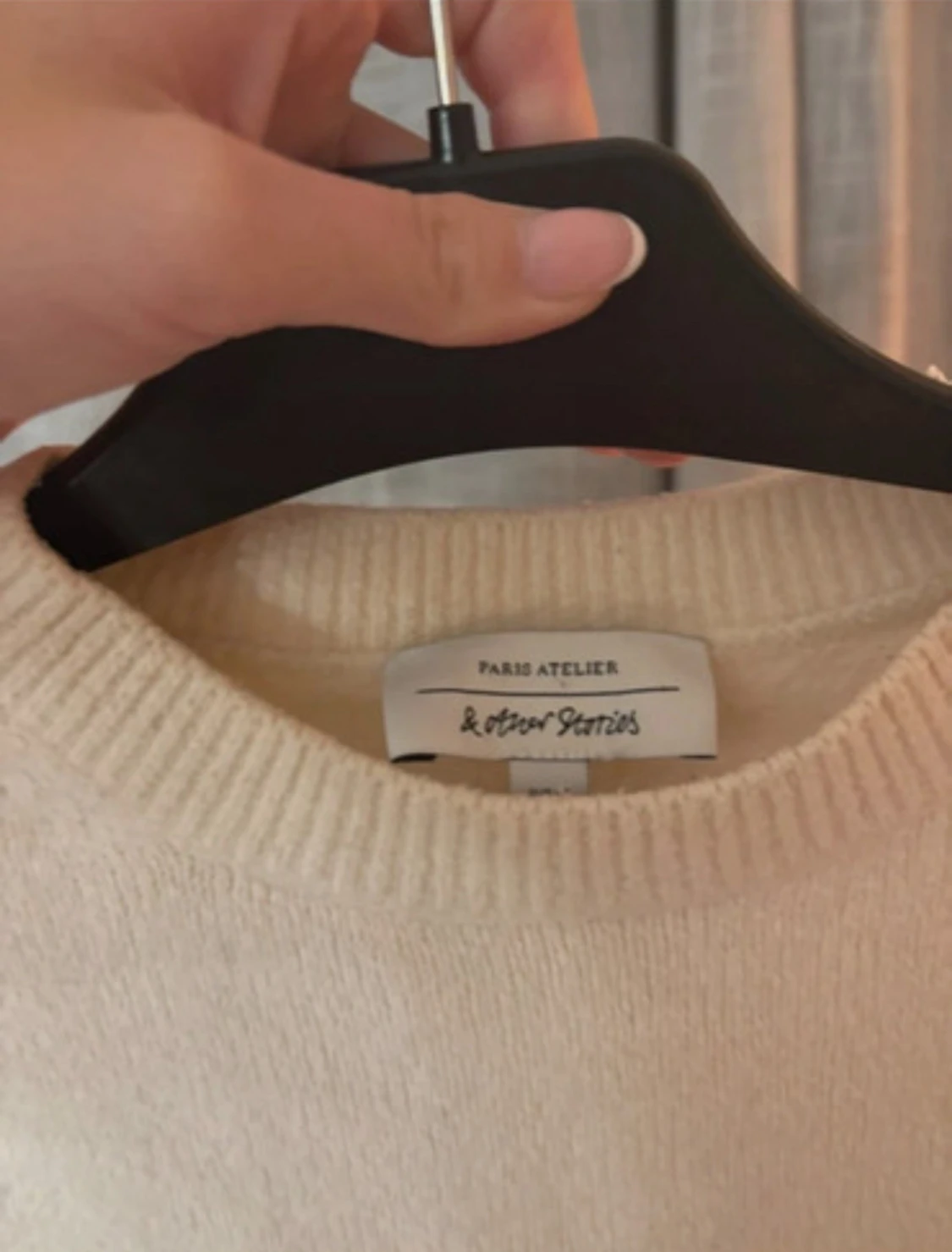 Vit stickad tröja från & Other Stories - 1