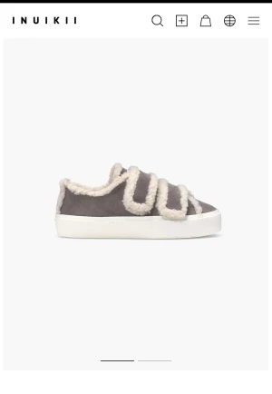 Grå sneakers från Inuikii - Såå snygga skor från inuikii. Nyligen inlämnade på tvätt men iövrigt superfint skick! Så sköna och passar till allt ❣️