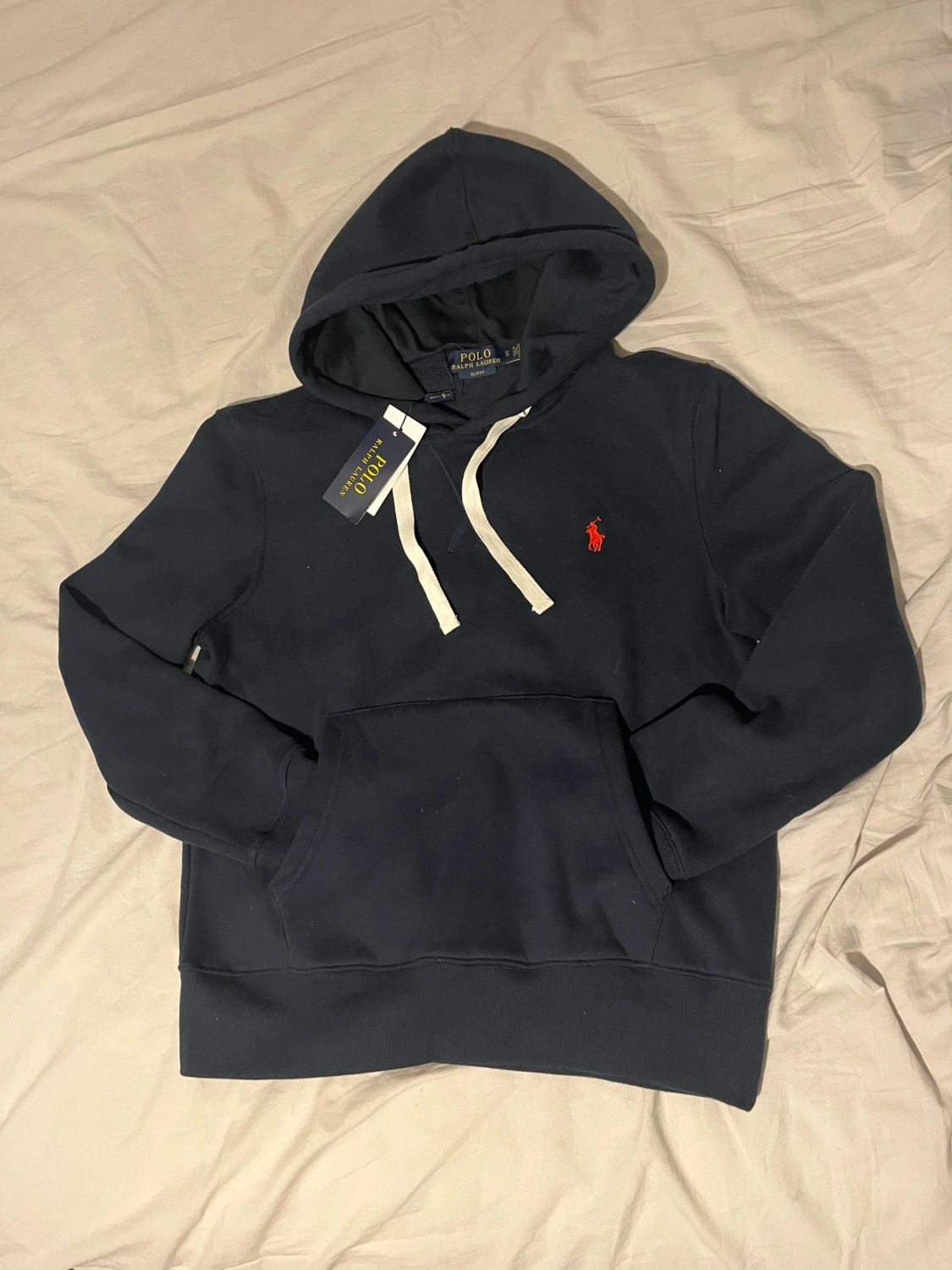 Helt ny! Mörkblå hoodie från Ralph Lauren
