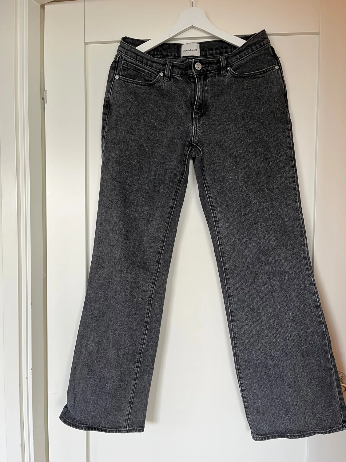 Svarta boot jeans från Abrand - 3